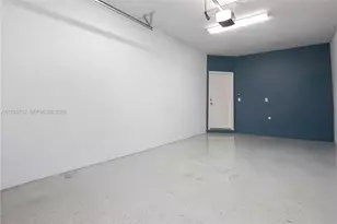 10742 NW 74th Ln, Doral, FL 33178 - Photo 19