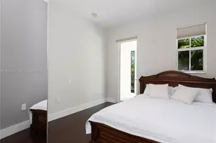 10742 NW 74th Ln, Doral, FL 33178 - Photo 31