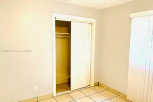 1050 Atlantic Shores Blvd, Hallandale Beach, FL 33009 - Photo 15