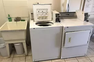 1050 Atlantic Shores Blvd, Hallandale Beach, FL 33009 - Photo 21