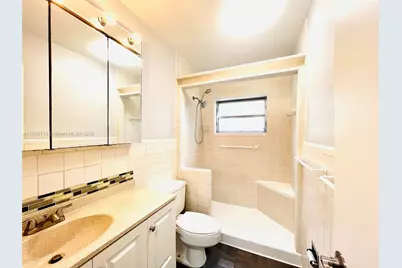 1050 Atlantic Shores Blvd #108, Hallandale Beach, FL 33009 - Photo 19