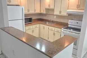 18875 NW 62nd Ave, Hialeah, FL 33015 - Photo 3