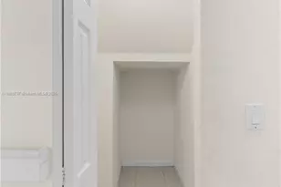 3354 W 100th Terrace, Hialeah, FL 33018 - Photo 11