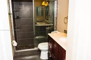 5570 NW 44th St, Lauderhill, FL 33319 - Photo 9