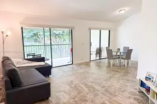 12 E Lexington Ln E, Palm Beach Gardens, FL 33418 - Photo 3