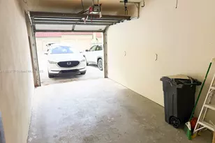 12 E Lexington Ln E, Palm Beach Gardens, FL 33418 - Photo 5