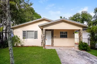 120 SW 7th Ter, Hallandale Beach, FL 33009 - Photo 1