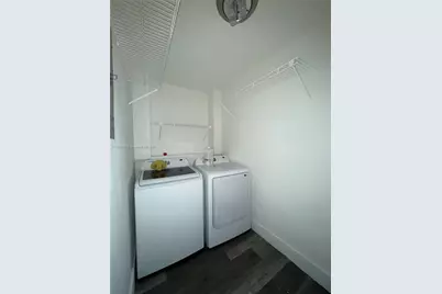 4300 S Landar Dr, Lake Worth, FL 33463 - Photo 9