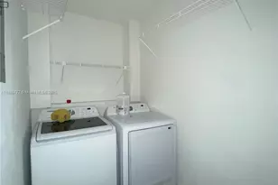 4300 S Landar Dr, Lake Worth, FL 33463 - Photo 9