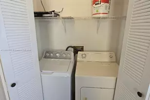 13090 Vista Isles Dr, Sunrise, FL 33325 - Photo 5