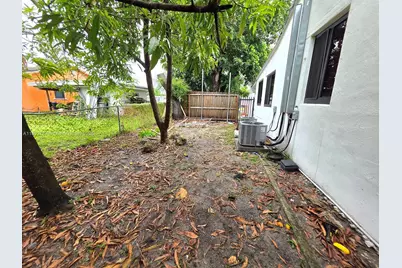 1102 NW 103rd Street, Miami, FL 33150 - Photo 37