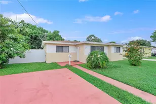 621 SW 5th Ct, Hallandale Beach, FL 33009 - Photo 1