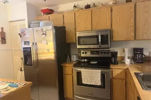 831 NE 207th Ln, Miami, FL 33179 - Photo 7