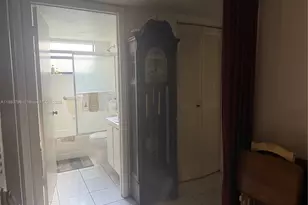 831 NE 207th Ln, Miami, FL 33179 - Photo 9