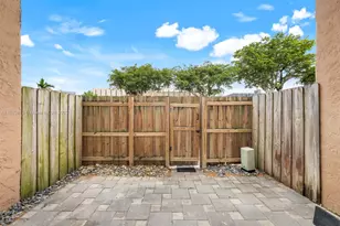 10900 SW 104th St, Miami, FL 33176 - Photo 19