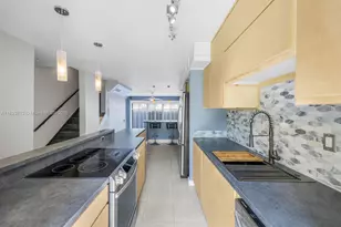 10900 SW 104th St, Miami, FL 33176 - Photo 3