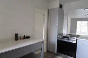 8101 SW 24th Ct, Davie, FL 33324 - Photo 11