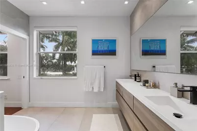 1396 Harbor Vw W, Hollywood, FL 33019 - Photo 27