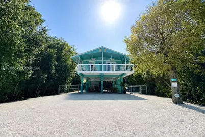 410 Mahogany Ave, Key Largo, FL 33037 - Photo 1