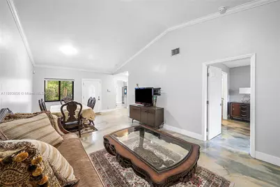 3875 Island Club W, Lantana, FL 33462 - Photo 9