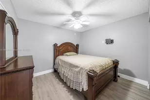 3875 Island Club W, Lantana, FL 33462 - Photo 21