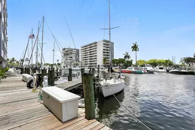 2415 NW 16th St Rd #203-1, Miami, FL 33125 - Photo 3