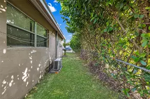 5720 SW 40th Ct, West Park, FL 33023 - Photo 33