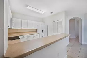 2884 SE 2nd Dr, Homestead, FL 33033 - Photo 5