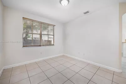 2884 SE 2nd Dr, Homestead, FL 33033 - Photo 27