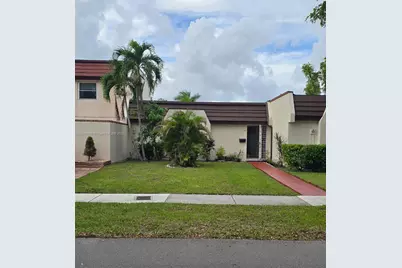 7318 Twin Sabal Dr #7318, Miami Lakes, FL 33014 - Photo 1