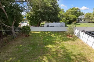 2742 NW 48th St, Miami, FL 33142 - Photo 23