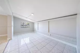 2130 Acapulco Dr, Miramar, FL 33023 - Photo 17