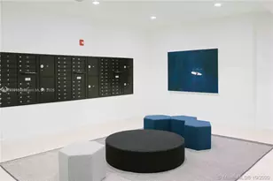 13800 Highland Dr, North Miami Beach, FL 33181 - Photo 23