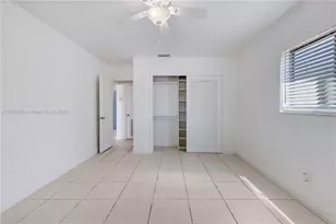 821 NW 41st St, Oakland Park, FL 33309 - Photo 9