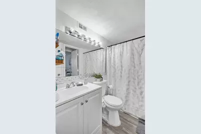 1251 NE 108th St #610, Miami, FL 33161 - Photo 33