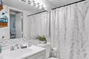 1251 NE 108th St, Miami, FL 33161 - Photo 33