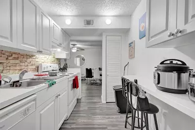 1251 NE 108th St #610, Miami, FL 33161 - Photo 39