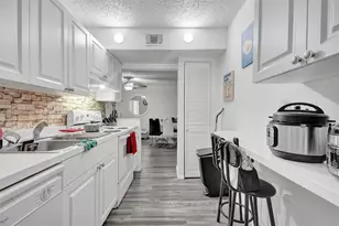 1251 NE 108th St, Miami, FL 33161 - Photo 39