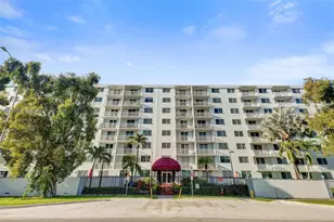 1251 NE 108th St, Miami, FL 33161 - Photo 1