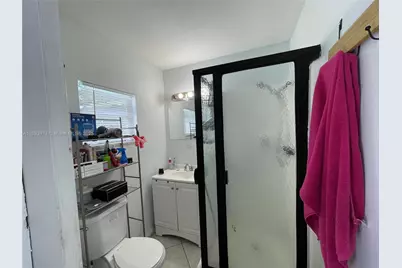 1854 Lauderdale Manor Dr, Fort Lauderdale, FL 33311 - Photo 13