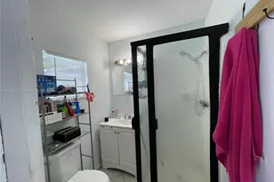 1854 Lauderdale Manor Dr, Fort Lauderdale, FL 33311 - Photo 13