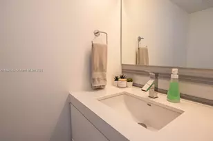 555 NE 15th St, Miami, FL 33132 - Photo 17