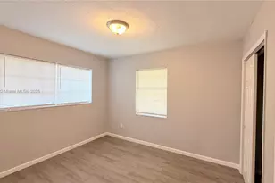 337 NE 57th St, Miami, FL 33137 - Photo 3