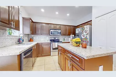 1922 SE 22nd Ct, Homestead, FL 33035 - Photo 7