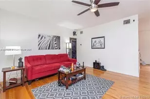 1025 NE 17th Way, Fort Lauderdale, FL 33304 - Photo 3