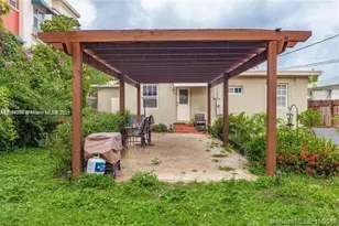 1025 NE 17th Way, Fort Lauderdale, FL 33304 - Photo 15