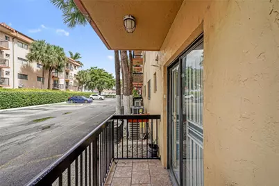 5490 W 21st Ct #112, Hialeah, FL 33016 - Photo 31