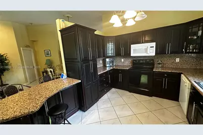 6391 SW 20th St, West Miami, FL 33155 - Photo 3