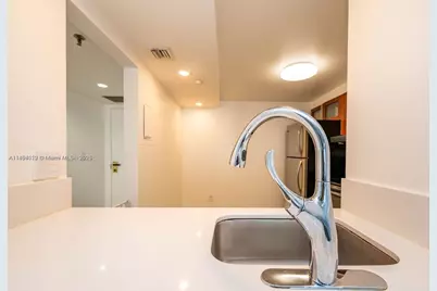 555 NE 15th St #26E, Miami, FL 33132 - Photo 21