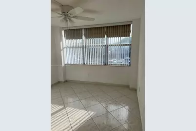 1200 NE Miami Gardens Dr #220W, Miami, FL 33179 - Photo 9
